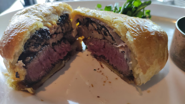 2 Stamford Rd, Level 3 Swissotel The Stamford, Singapore 178882