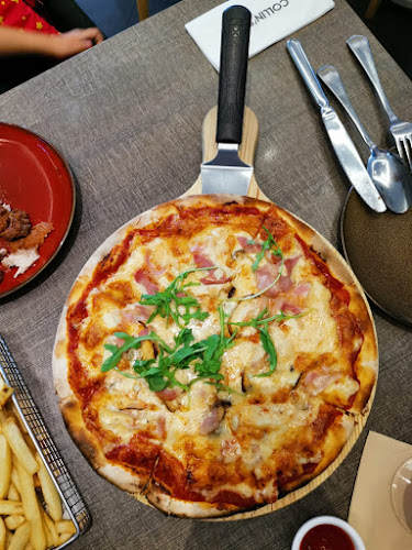 COLLIN'S® Shaw Plaza - Singapore