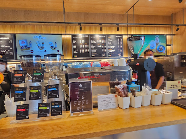 J.Co Donuts & Coffee - Tampines Mall - Hospitality and gastronomy