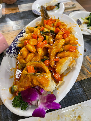 Comentarii opinii despre Moustache BBQ