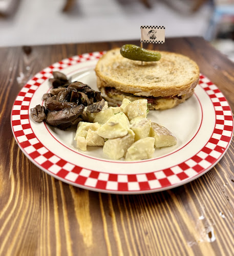 Comentarii opinii despre Joji's Sandwich Parlour