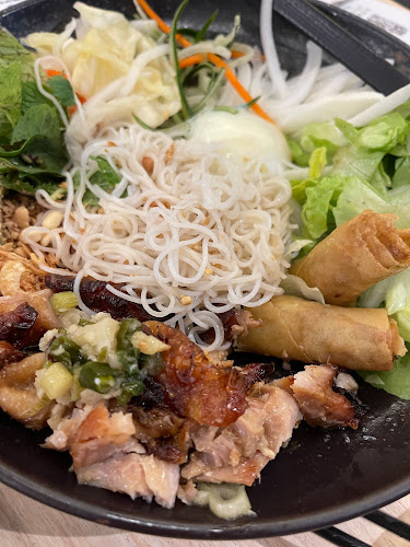 Opinii despre So Pho (Waterway Point) în Singapore - Hospitality and gastronomy