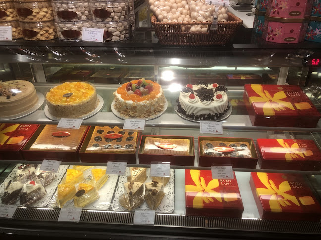 Bengawan Solo Changi Airport Terminal 2 - Hospitality and gastronomy