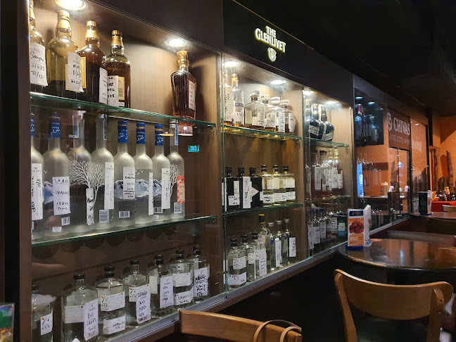 687 East Coast Road, Frankel Ave, 459055