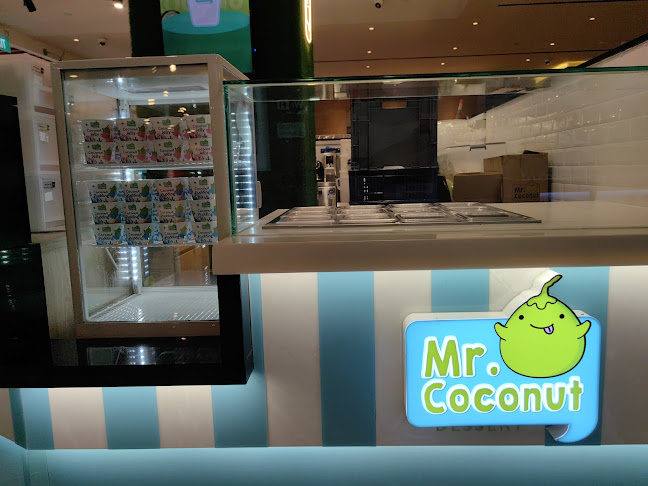 Mr. Coconut @ Parkway Parade - Hospitality and gastronomy
