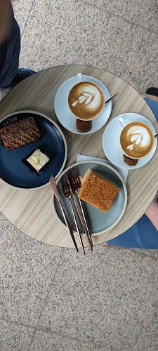 Edith Patisserie Cake Bar - Hospitality and gastronomy