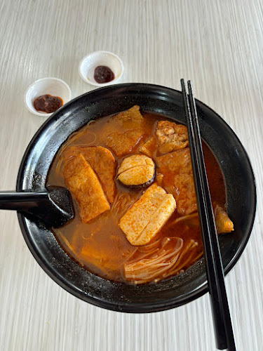 Lin Jia Yong Tau Foo (邻家酿豆腐） - Hospitality and gastronomy