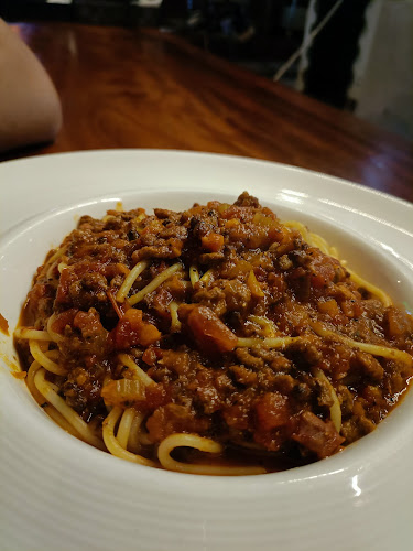 Opinii despre Mel's Place Restaurant & Bar în Singapore - Hospitality and gastronomy