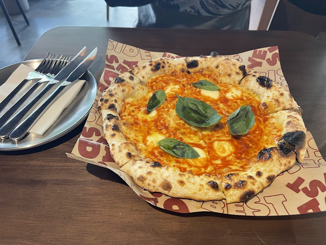 Opinii despre Yeast Side - Sourdough Pizza & Craft Beer (Farrer Park) în Singapore - Hospitality and gastronomy