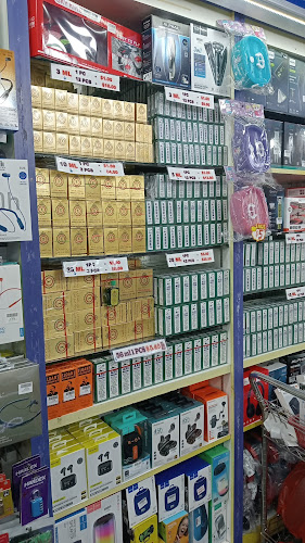 Comentarii opinii despre POORVIKAA MART