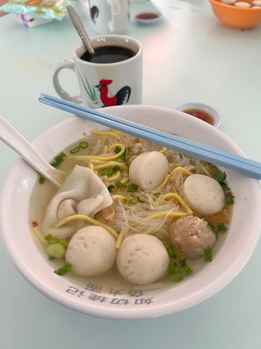 Blk 216 Bedok Food Centre and Market - Singapore