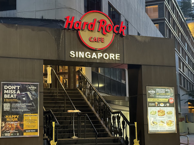 Comentarii opinii despre Hard Rock Cafe