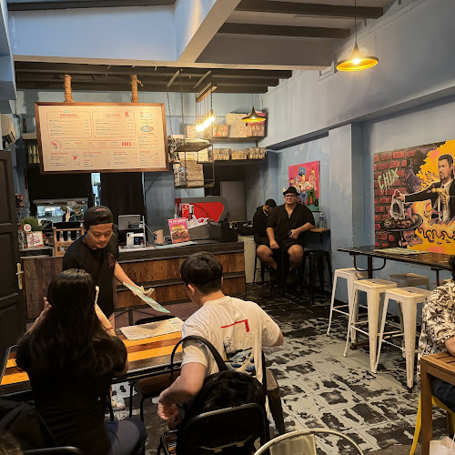 1 Jln Pisang, Singapore 199069