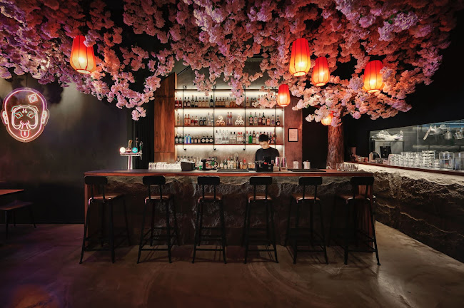 Jū Kyū Restaurant & Bar