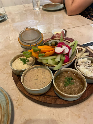 Loulou - French Cuisine & Wine Bar - Hospitality and gastronomy