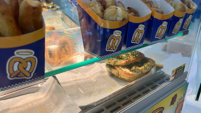 Auntie Anne's Soft Pretzels (NEX) - Hospitality and gastronomy