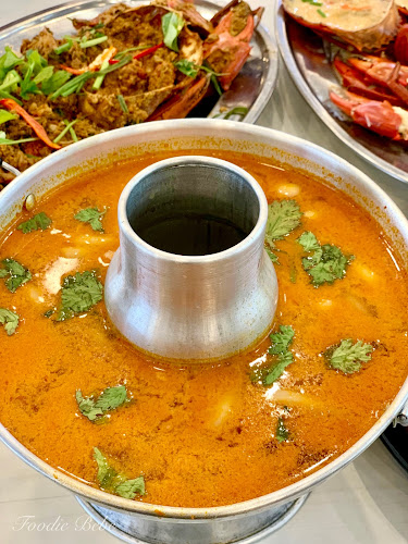 Uncle Leaw Thai Seafood - Hospitality and gastronomy