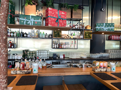 SERVUS German Burger Grill | VIVOCITY