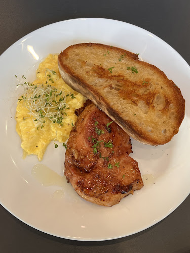 Opinii despre COTTAGE by The Straits People Cafe (TSP Coffee) în Singapore - Hospitality and gastronomy