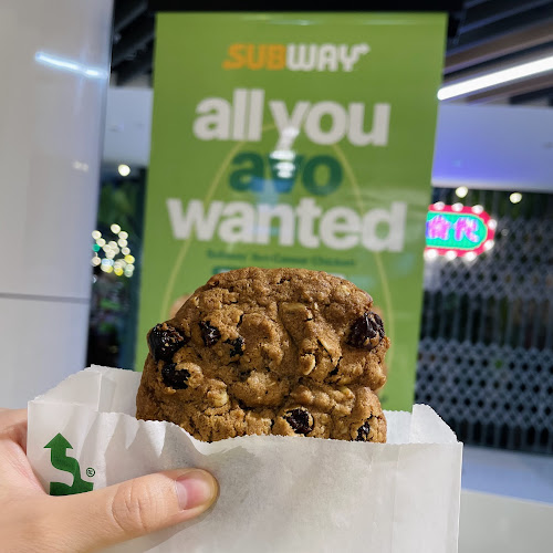 180 Kitchener Rd, B3-02 City Square Mall, Singapore 208539