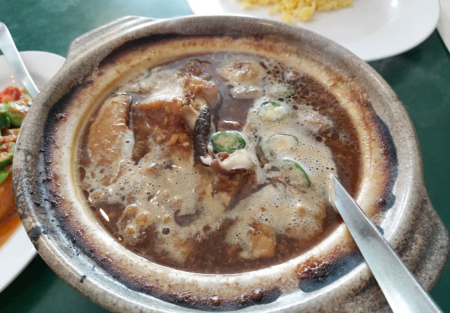 Opinii despre Ivins Peranakan Restaurant @ Binjai Park în Singapore - Hospitality and gastronomy