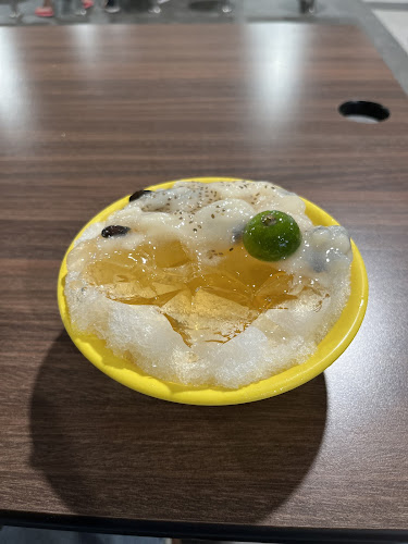 Ah Luck Dessert - Hospitality and gastronomy