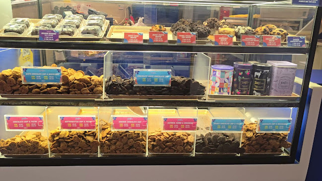 Famous Amos - Hospitality and gastronomy