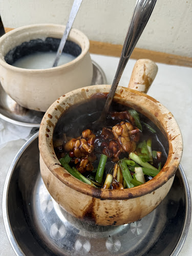 Eminent Frog Porridge & Seafood - Singapore