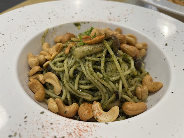 445 Bedok North Street 1, #01-02 Djitsun Mall, Singapore 469661