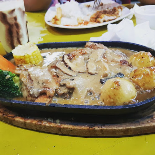 RAIMAH EATING HOUSE / Raimah Indian Food / Cucu Raimah - Hospitality and gastronomy