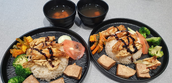 3 Gateway Dr, #01-06 Westgate, Singapore 608531