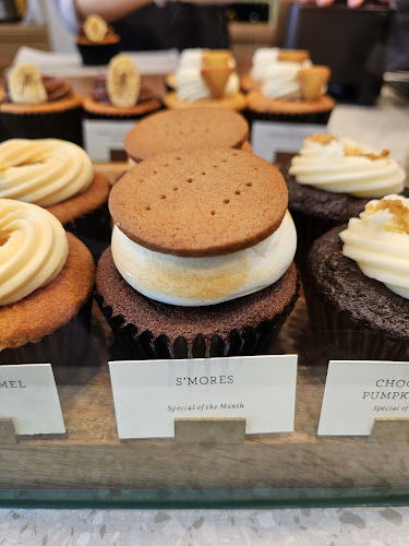 Plain Vanilla Neil Road - Hospitality and gastronomy