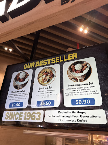 Adinda by Gerai Nenek Obek - Hospitality and gastronomy