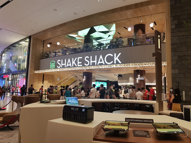 Opinii despre Shake Shack Jewel Changi în Singapore - Hospitality and gastronomy