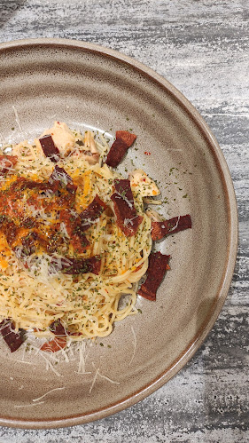 Comentarii opinii despre Poulet - White Sands