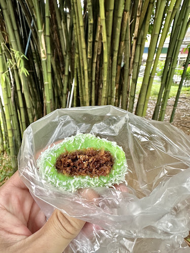 Comentarii opinii despre Borobudur Nonya Pastries Pte Ltd