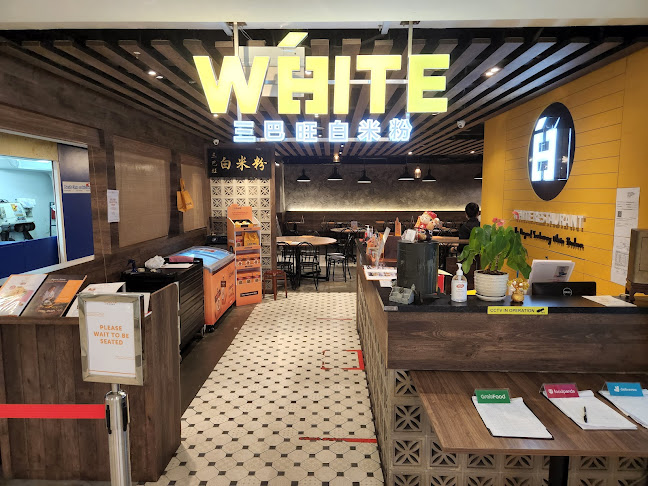 White Restaurant (Sun Plaza) - Singapore