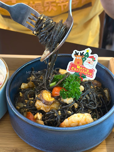 32 Cassia Cres, #01-50, Singapore 390032