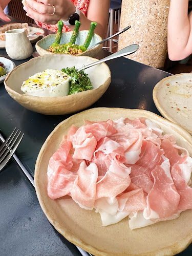 Opinii despre Le Bon Funk (Club Street) în Singapore - Hospitality and gastronomy