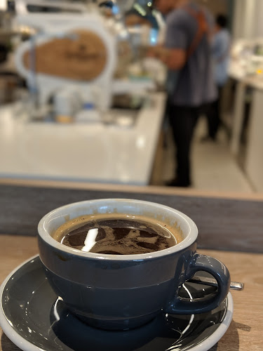 Comentarii opinii despre Dutch Colony Coffee Co.