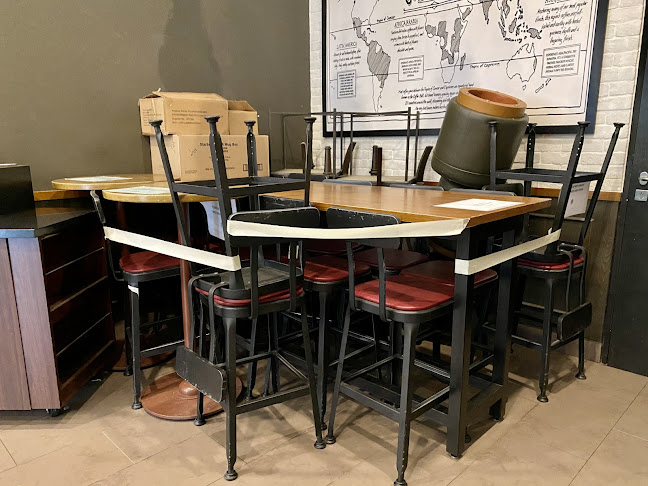 Comentarii opinii despre Starbucks HillV2