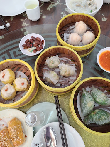 Zi Yean Restaurant - Hospitality and gastronomy