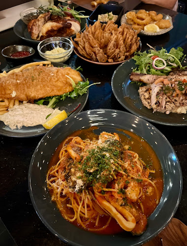 27 W Coast Hwy, #01-08/09, Singapore 117867