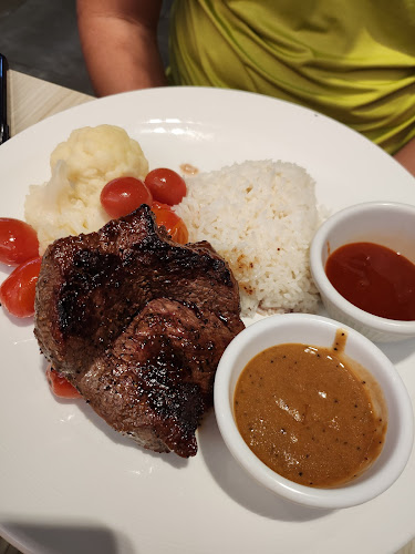 Opinii despre Swensen's (Waterway Point) în Singapore - Hospitality and gastronomy