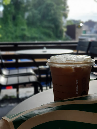 Comentarii opinii despre Starbucks - Thomson Plaza