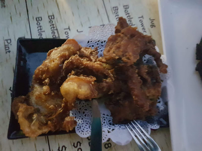 Mel's Place Restaurant & Bar - Singapore