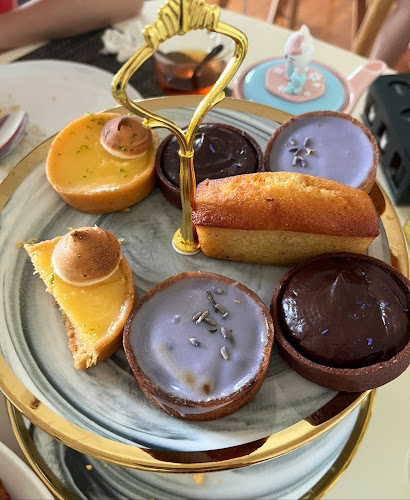 505 Beach Rd, #01-106 Golden Mile Food Centre, Singapore 199583