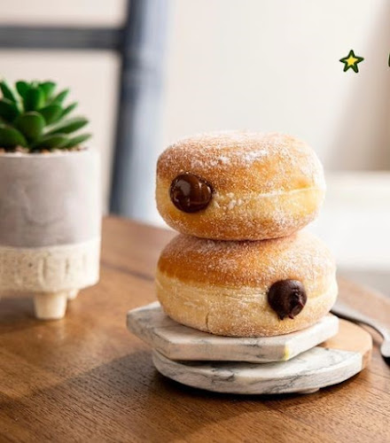 Delish "Hotel Pillow" Doughnuts - Hospitality and gastronomy