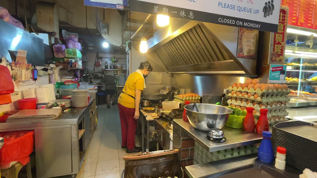 Hougang Oyster Omelette & Fried Kway Teow