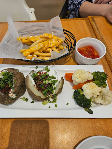 60 Yishun Ave 4, #01-01 Safra, Singapore 769027